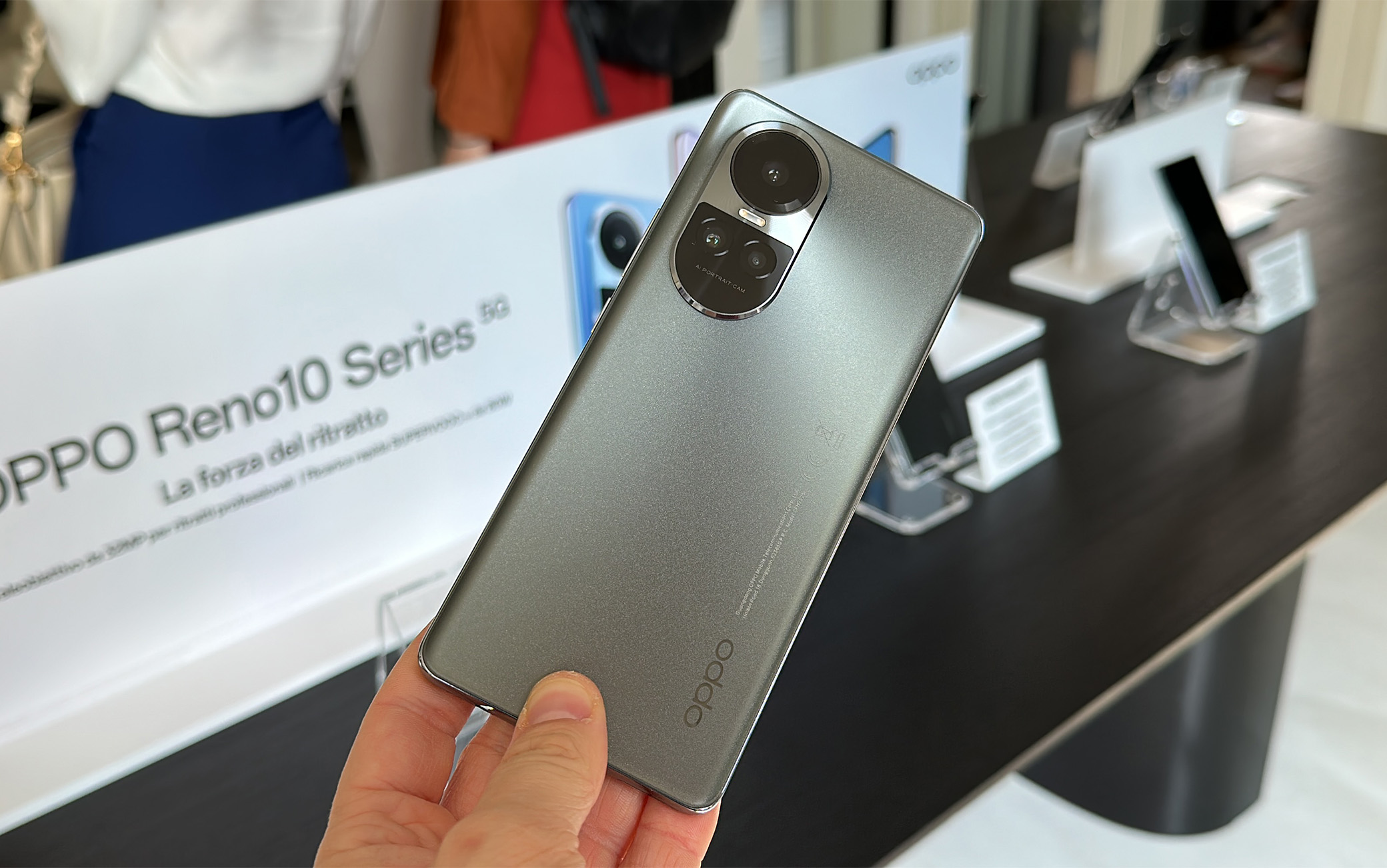 Reno10 Pro è il nuovo smartphone di OPPO: ecco la nostra prova
