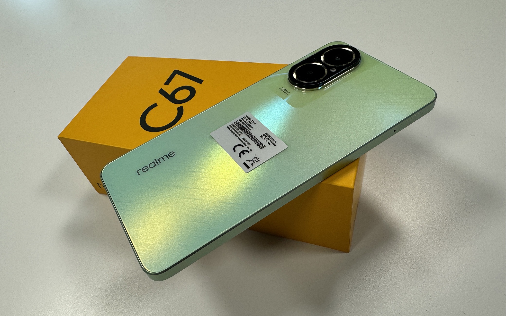 C67, la prova del nuovo smartphone “economico” di realme