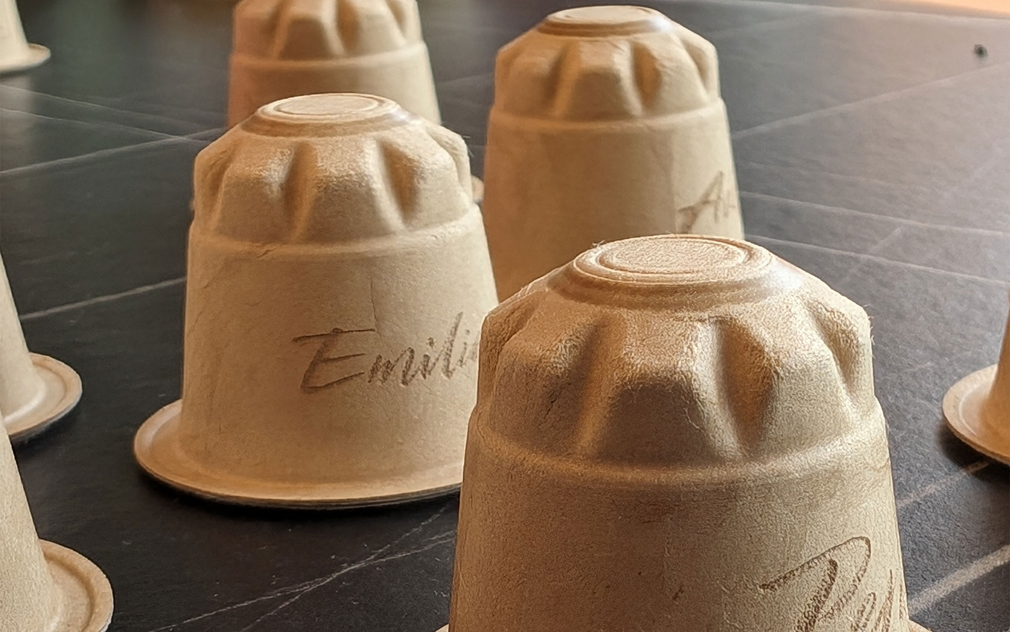 Nespresso presenta le prime capsule compostabili, la prova in anteprima